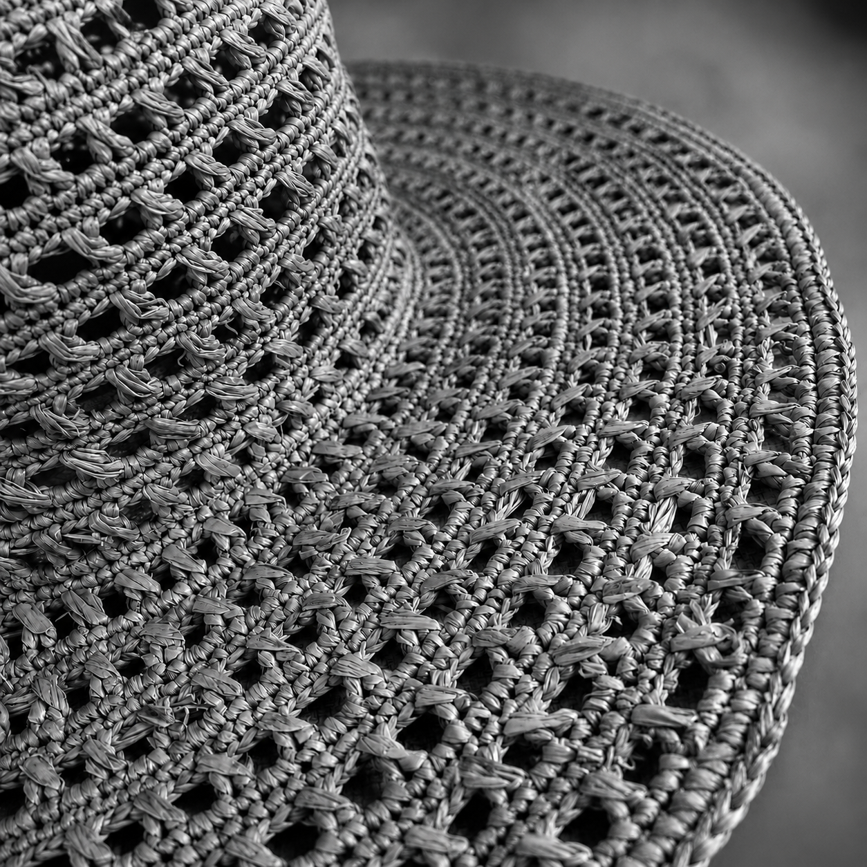 Crochet et raphia, un savoir-faire traditionnel et précieux
